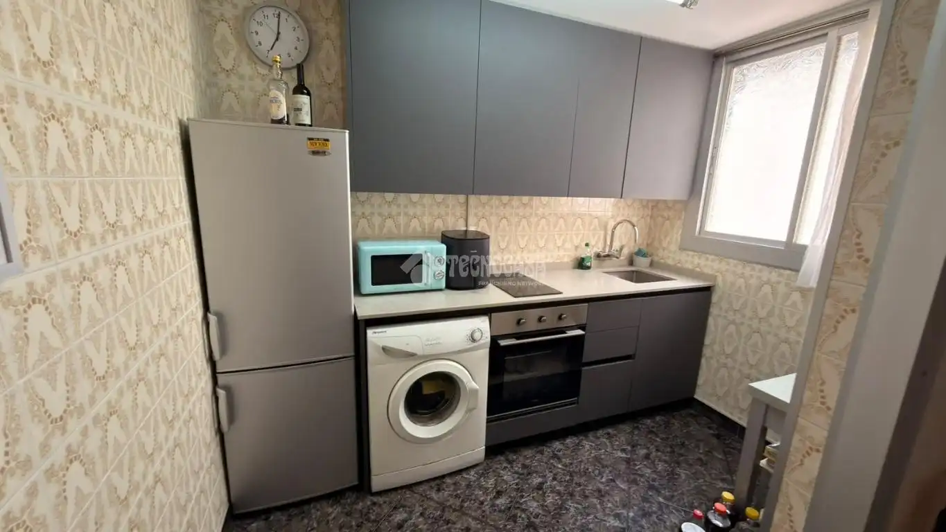 Kitchen of Flat for sale in Can Vidalet