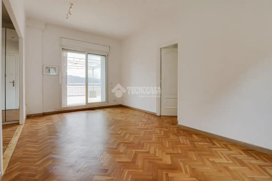 Sala de estar de Piso en venta en Barcelona con Calefacción y Parquet