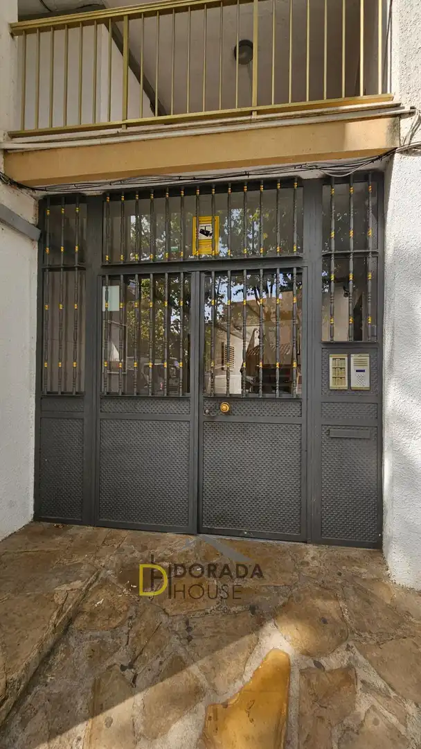 Vista exterior de Estudi en venda en Salou amb Jardí privat, Terrassa i Moblat
