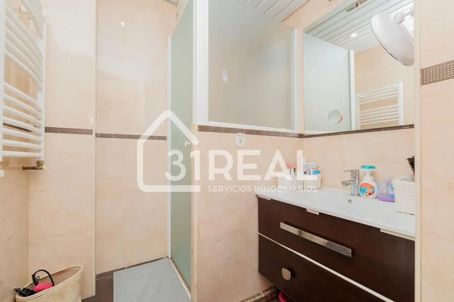 Bathroom of Flat for sale in Madrid  with Air Conditioner, Heating and Terrace