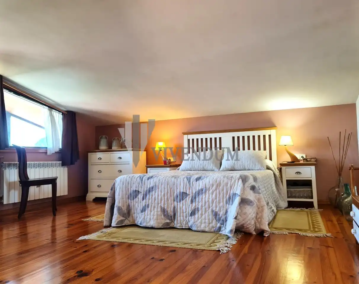 Habitación de Casa o chalet en venta en Redondela con Calefacción, Jardín privado y Terraza