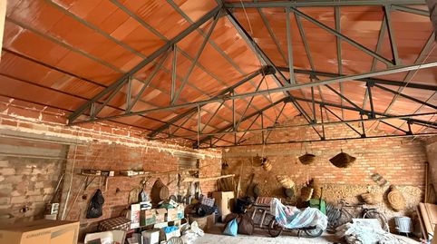 CASA TRADICIONAL EN VENTA EN MUNERA – 4 DORMITORIOS, COCHERA Y PATIO
