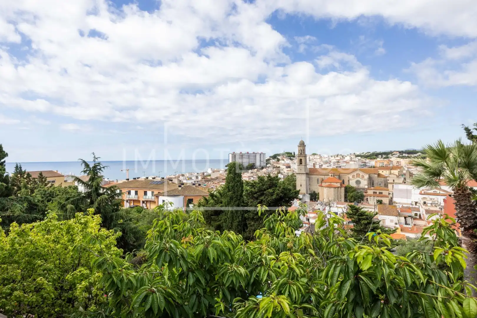 Vista exterior de Casa o xalet en venda en Canet de Mar amb Calefacció, Jardí privat i Terrassa