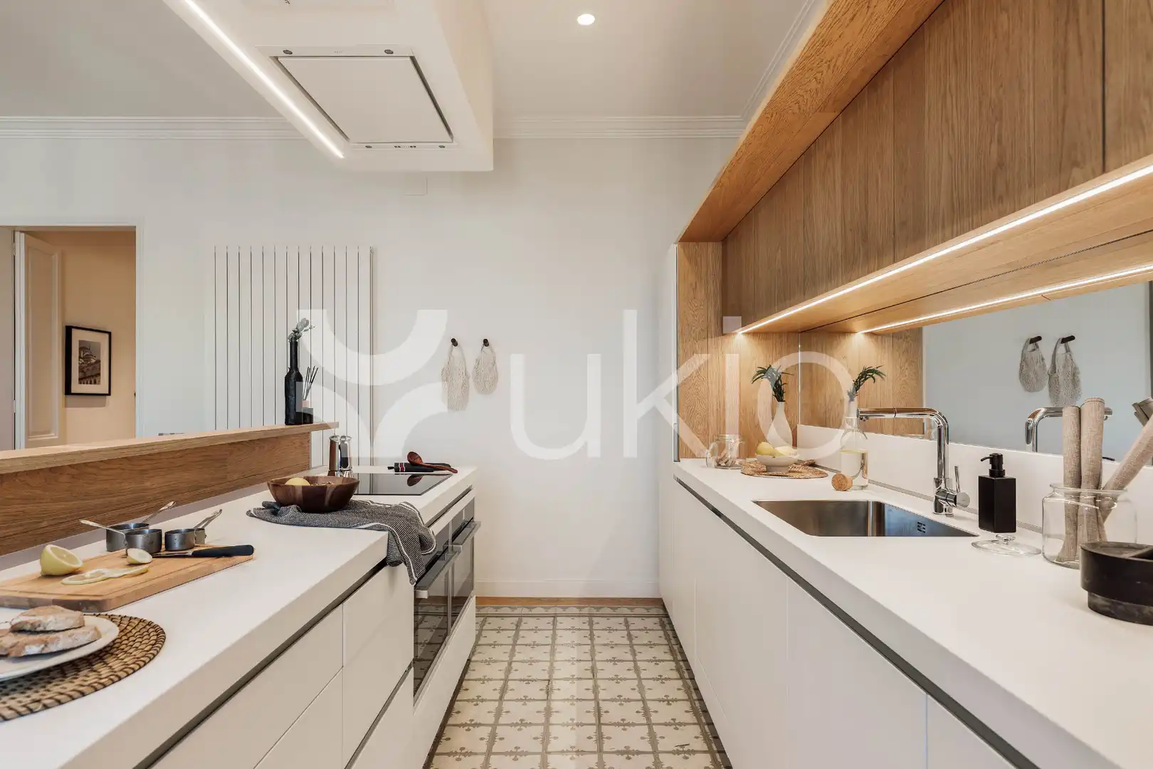 Cocina de Apartamento de alquiler en Barcelona con Aire acondicionado, Calefacción y Amueblado