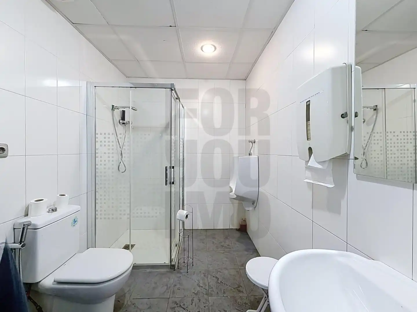 Bathroom of Industrial buildings for sale in Segura