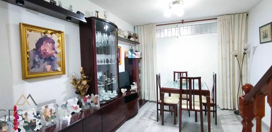 Foto 1 de Dúplex en venda a Les Planes, Barcelona