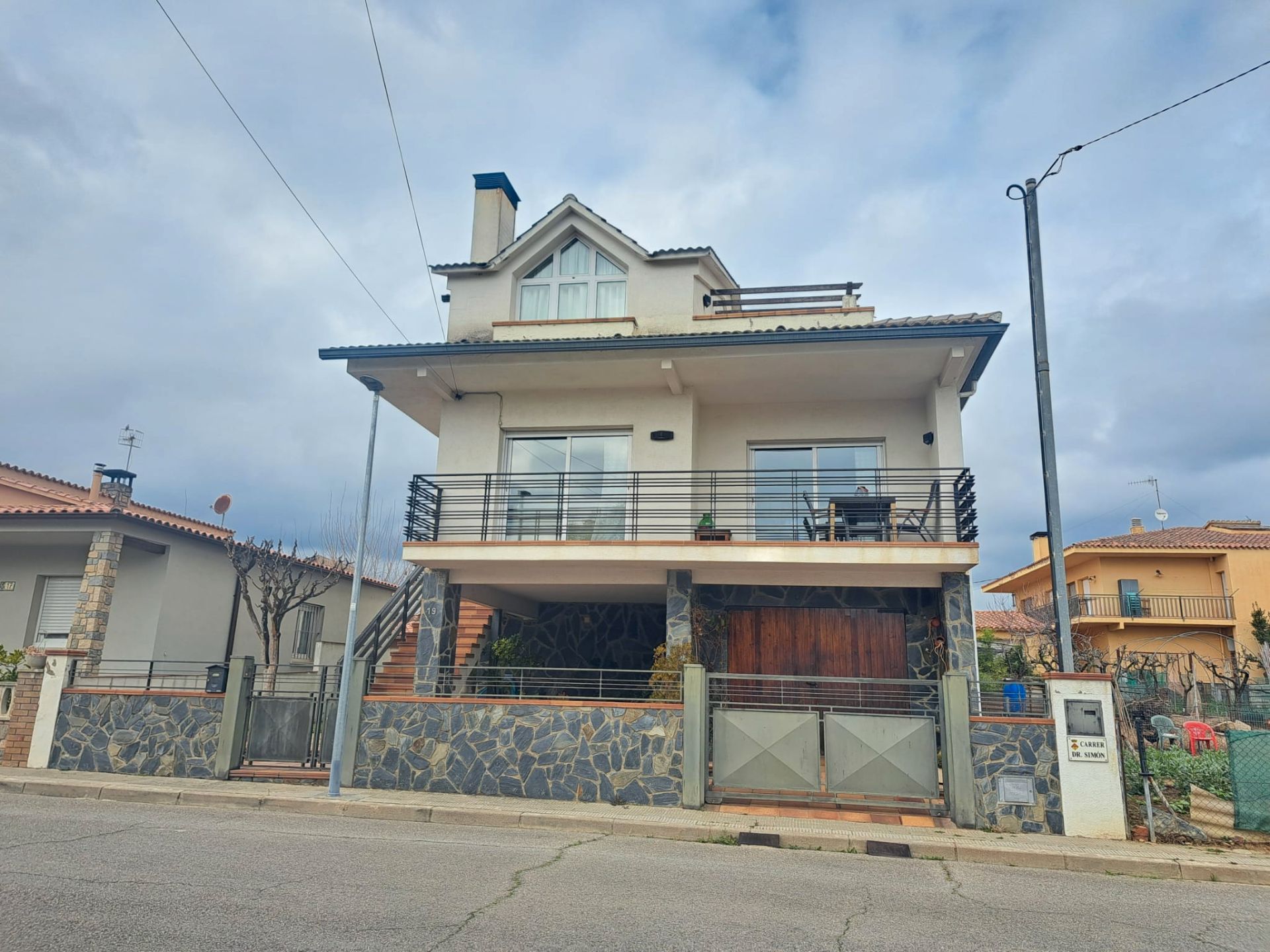 Vista exterior de Casa o xalet en venda en Breda amb Calefacció, Jardí privat i Terrassa