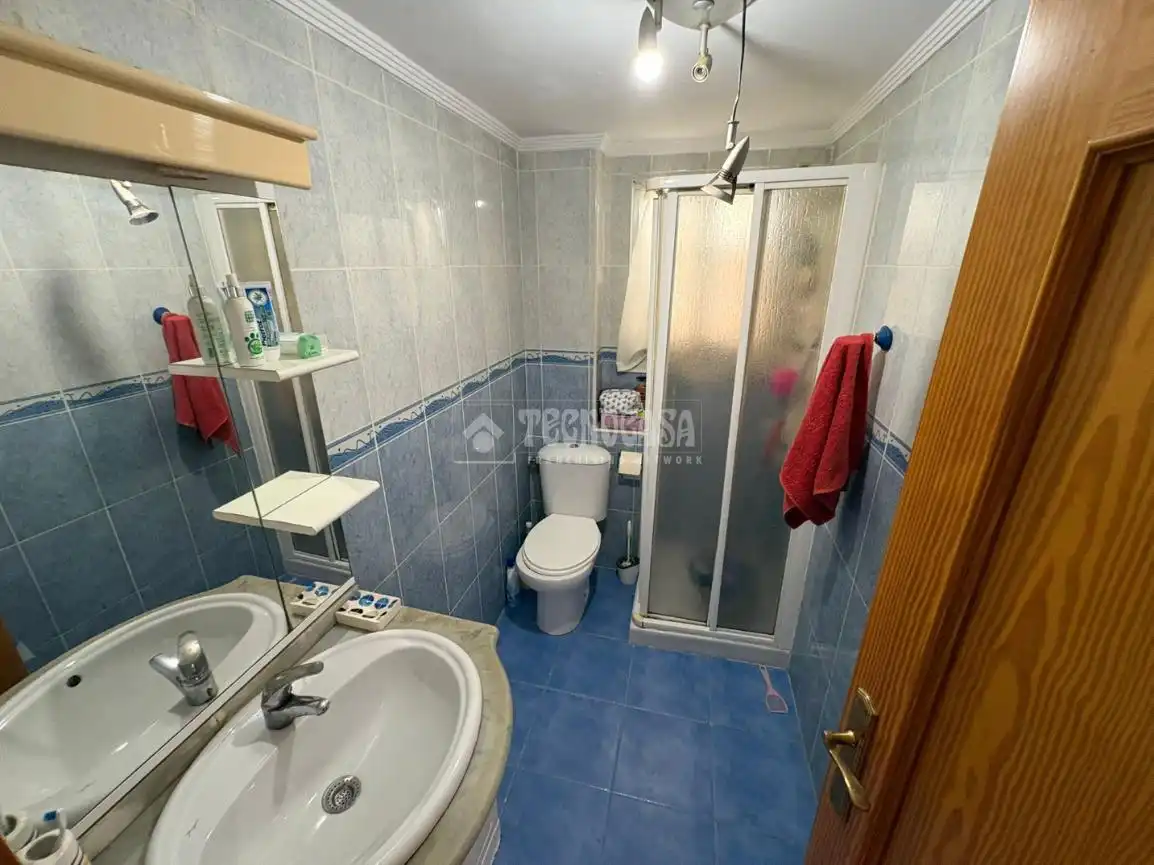 Baño de Piso en venta en Málaga con Aire acondicionado y Terraza