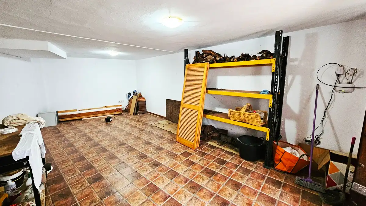 Casa o xalet en venda en Linares de la Sierra amb Traster