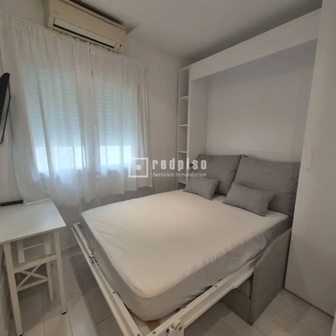 Bedroom of Study for rent in Sevilla  with Air Conditioner and Furnished