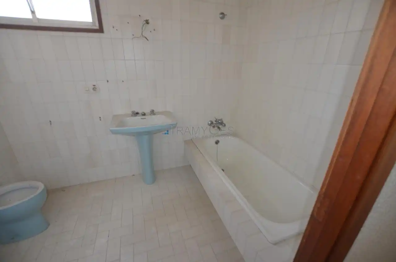 Bany de Edifici en venda en Tomiño