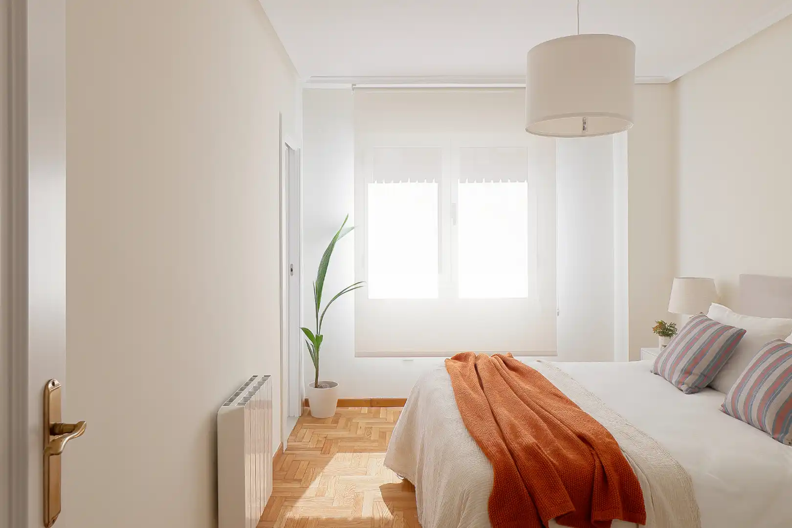 Habitación de Piso de alquiler en Avilés con Calefacción, Parquet y Terraza