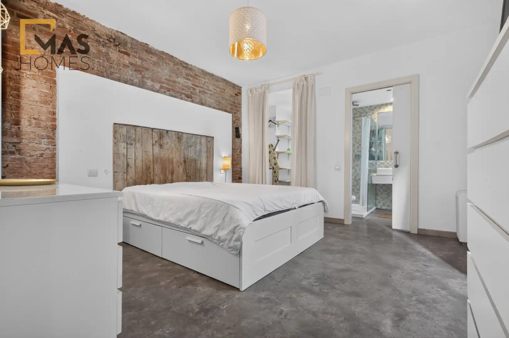 Habitación de Casa adosada en venta en Ciutat Vella