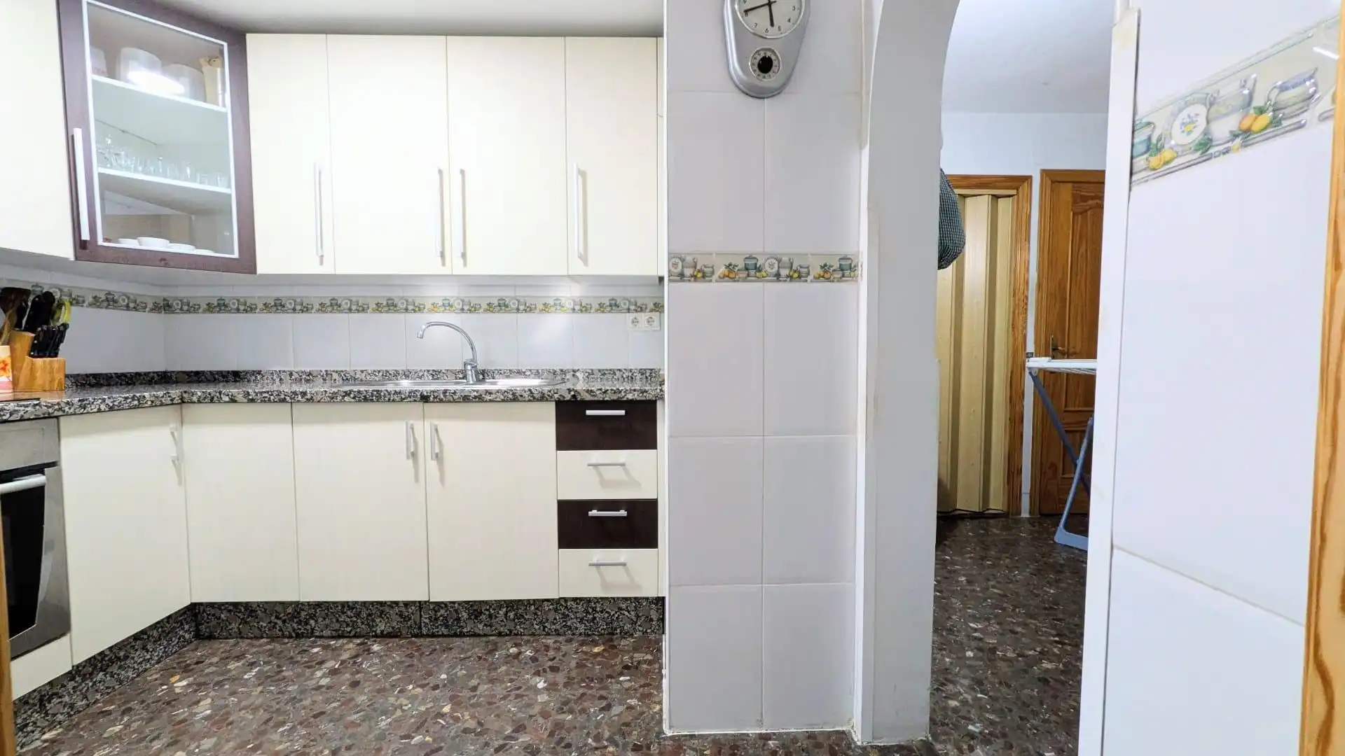 Cocina de Apartamento de alquiler en Fuengirola con Aire acondicionado, Calefacción y Terraza