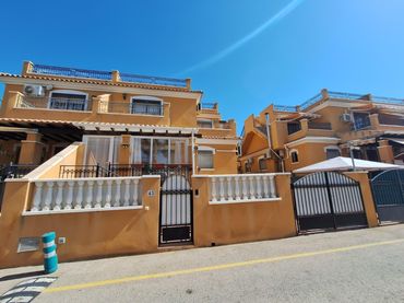 Casa amb piscina en venda a MIGUEL ANGEL BLANCO GARRI