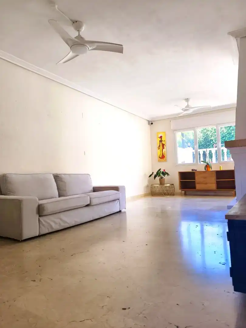 Sala d'estar de Casa o xalet en venda en L'Alfàs del Pi amb Aire condicionat, Terrassa i Piscina