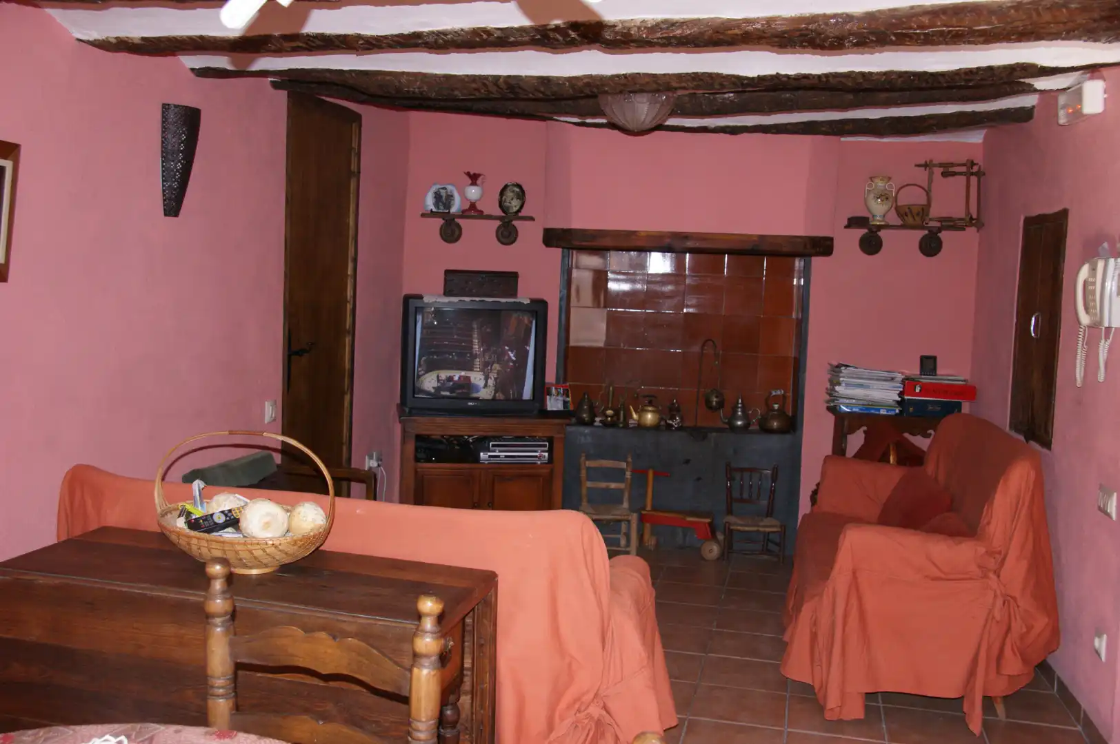Sala de estar de Casa o chalet en venta en Castellote con Calefacción, Jardín privado y Amueblado