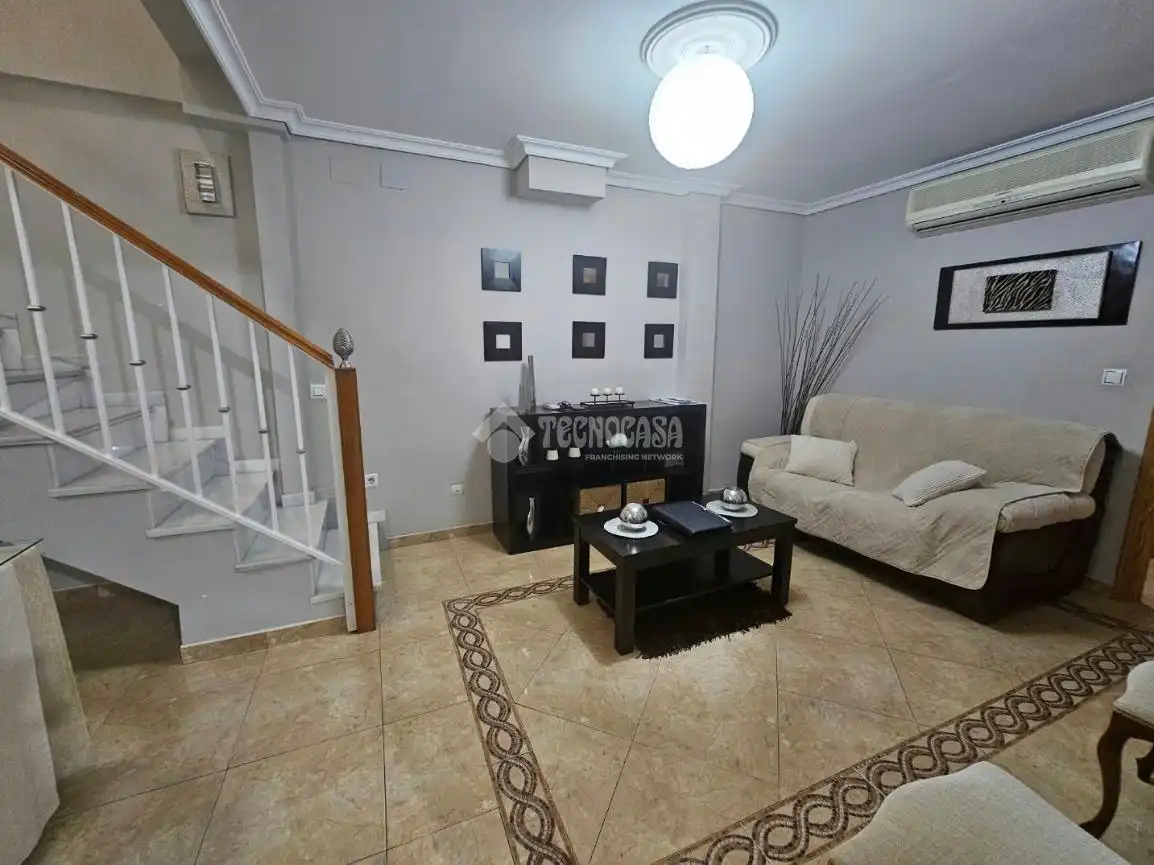 Casa bifamiliare in vendita a Sur, imagen 2