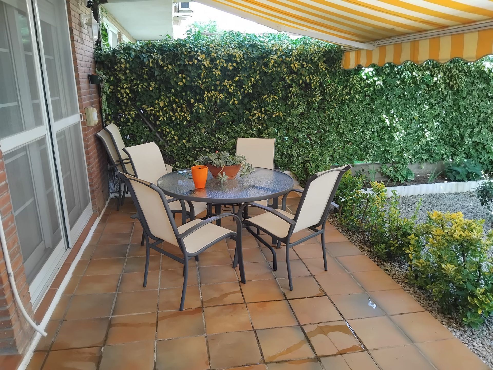 Terrassa de Casa o xalet en venda en Sant Llorenç d'Hortons amb Aire condicionat, Calefacció i Jardí privat