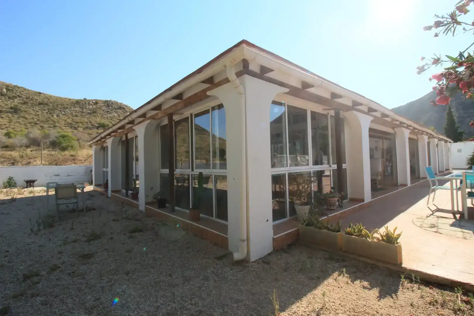 Vista exterior de Finca rústica en venda en Alicante / Alacant amb Aire condicionat i Piscina