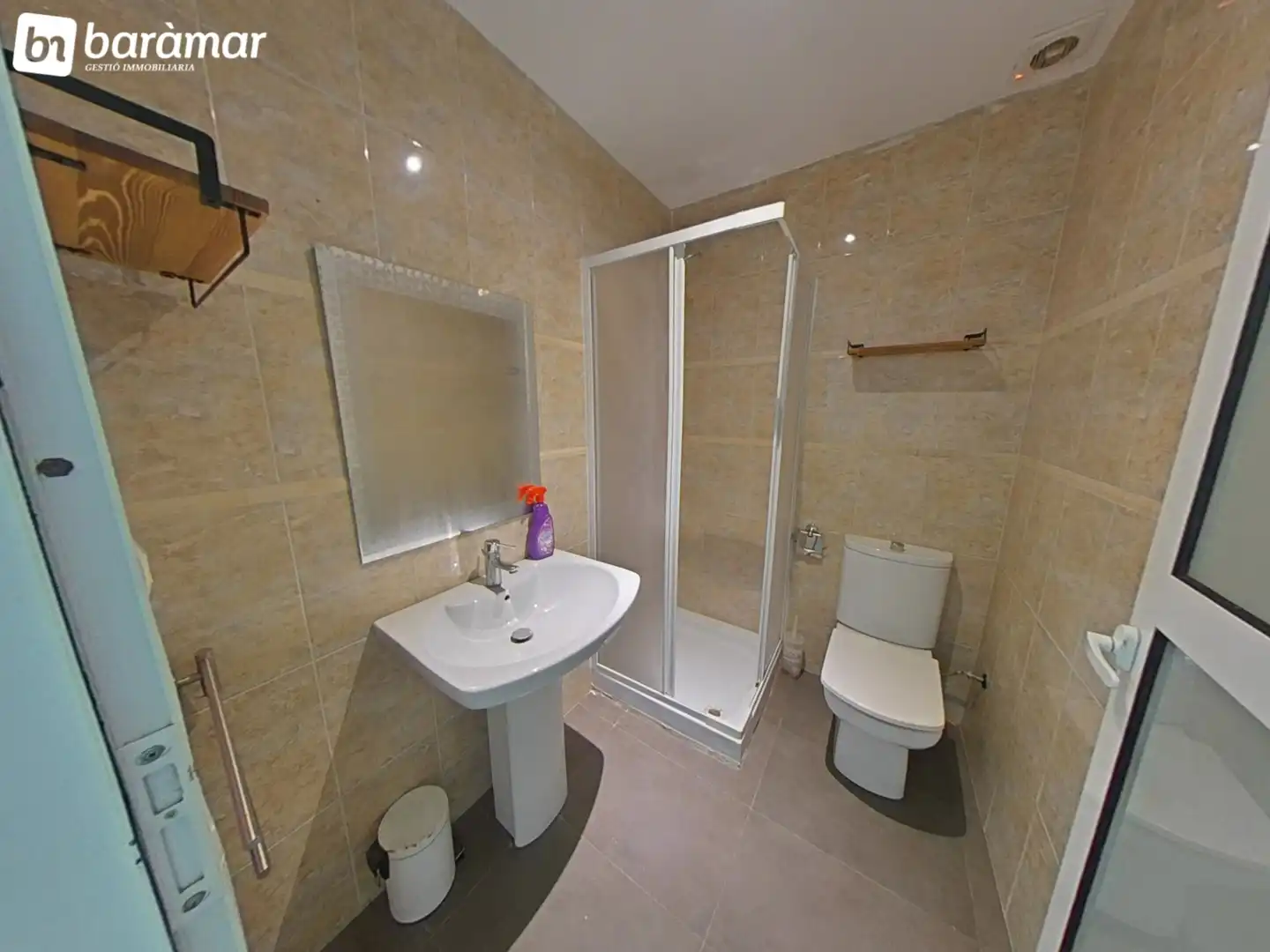 Baño de Casa adosada en venta en El Vendrell con Aire acondicionado, Calefacción y Jardín privado