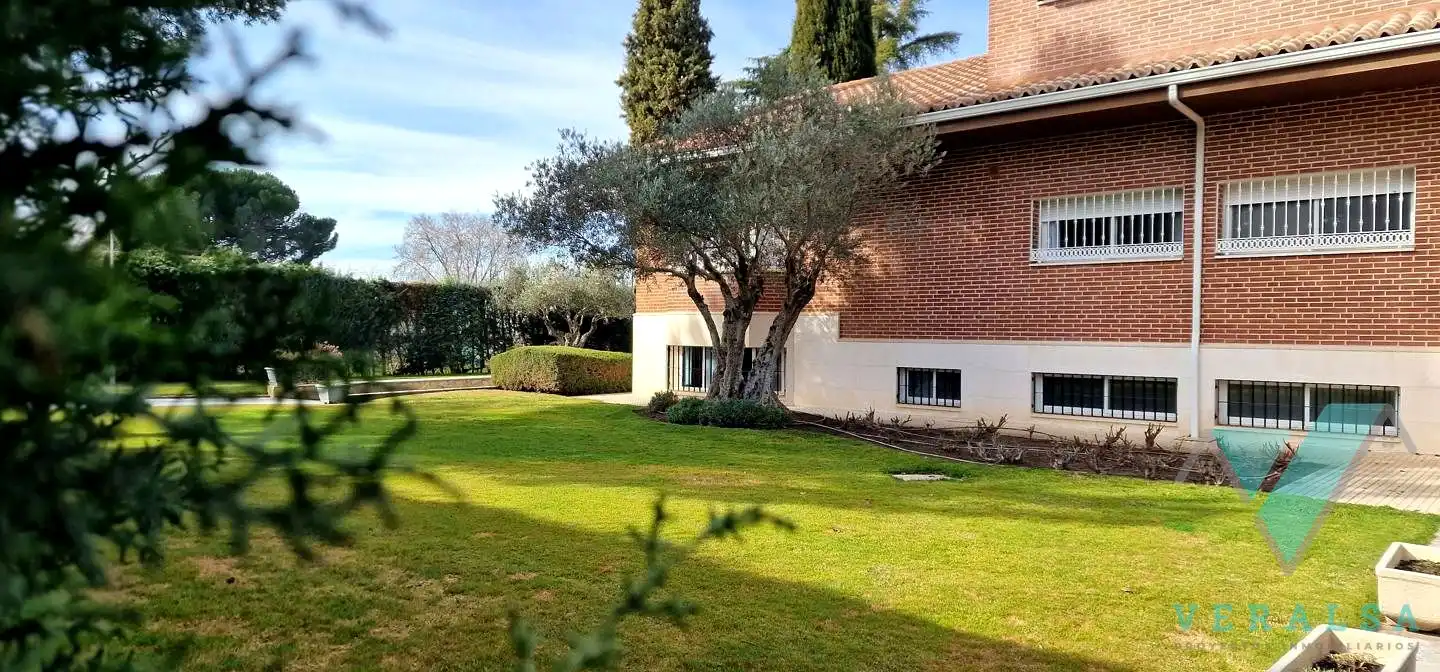 Casa o xalet en venda a Del Bonsái, Prado Norte