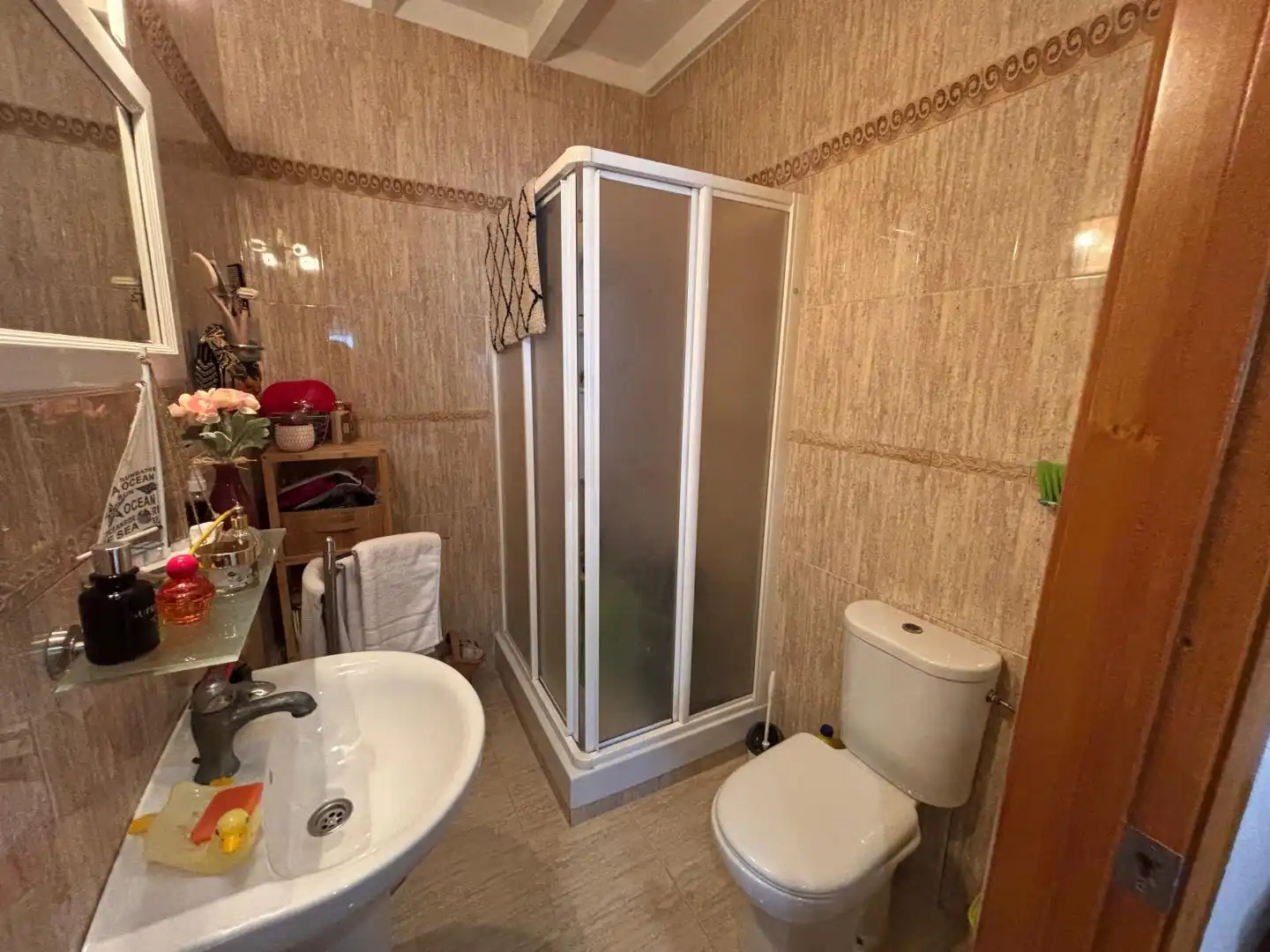 Baño de Piso en venta en Pilas con Aire acondicionado, Terraza y Balcón