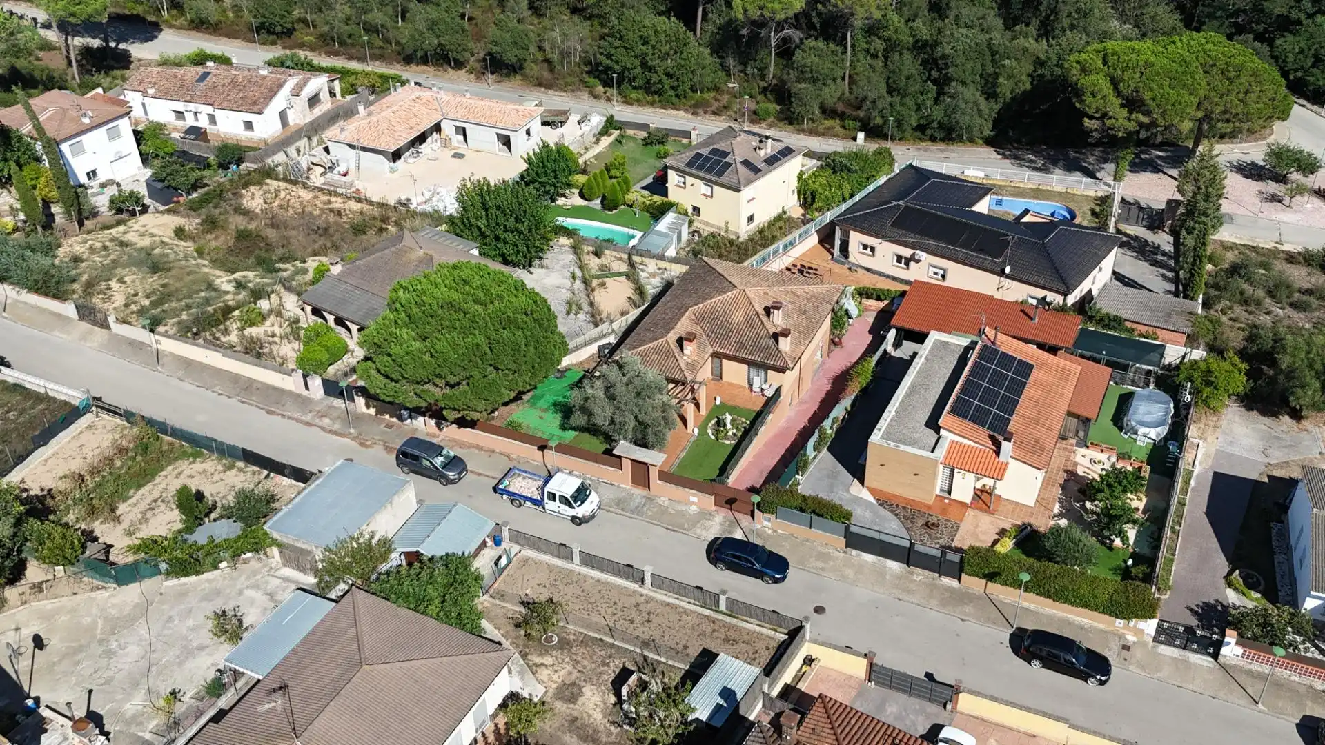 Detached house with garden for sale in Carrer Carrer Urà, imagen 2