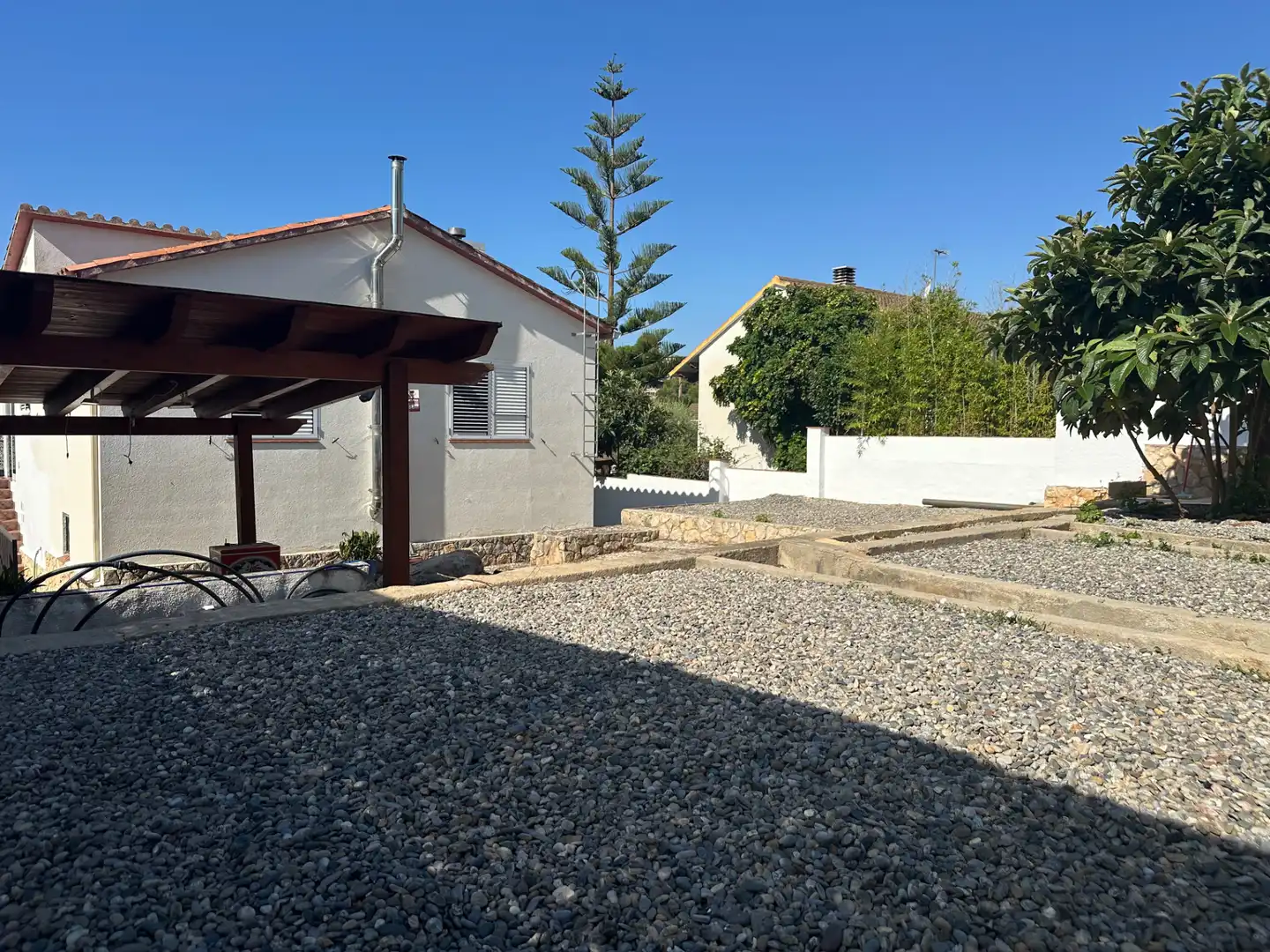 Vista exterior de Casa o chalet en venta en La Pobla de Montornès   con Aire acondicionado, Calefacción y Jardín privado