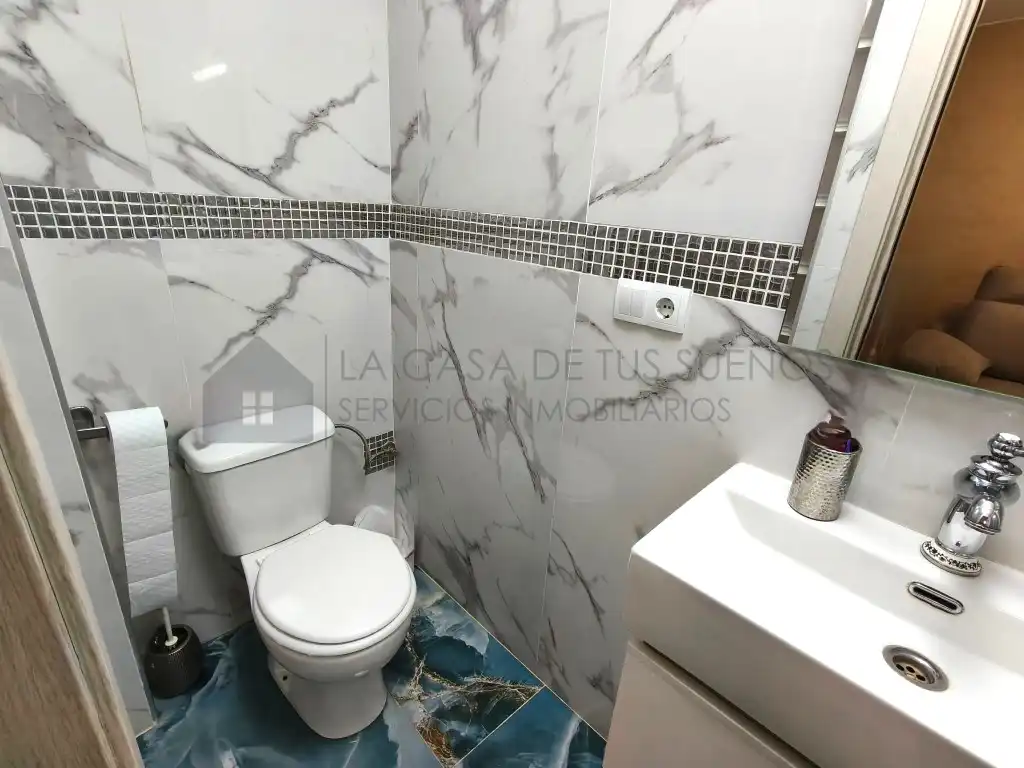 Badezimmer von Einfamilien-Reihenhaus zum Verkauf in Petrer