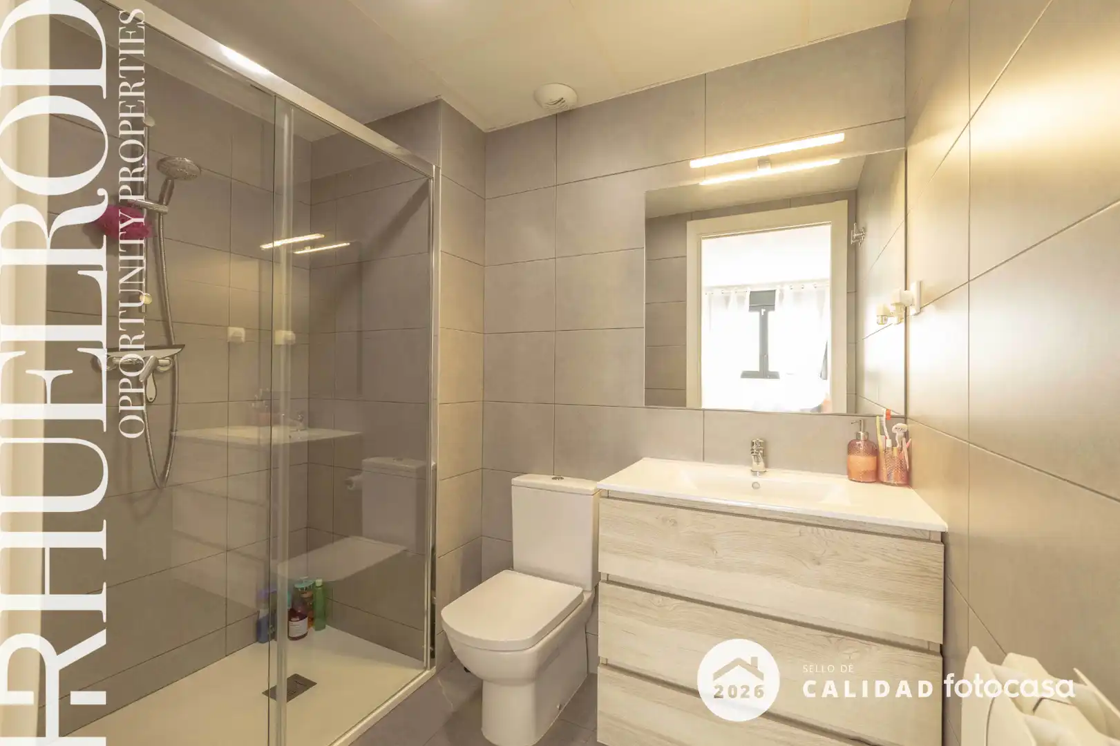 Baño de Piso en venta en Badalona con Calefacción, Parquet y Trastero
