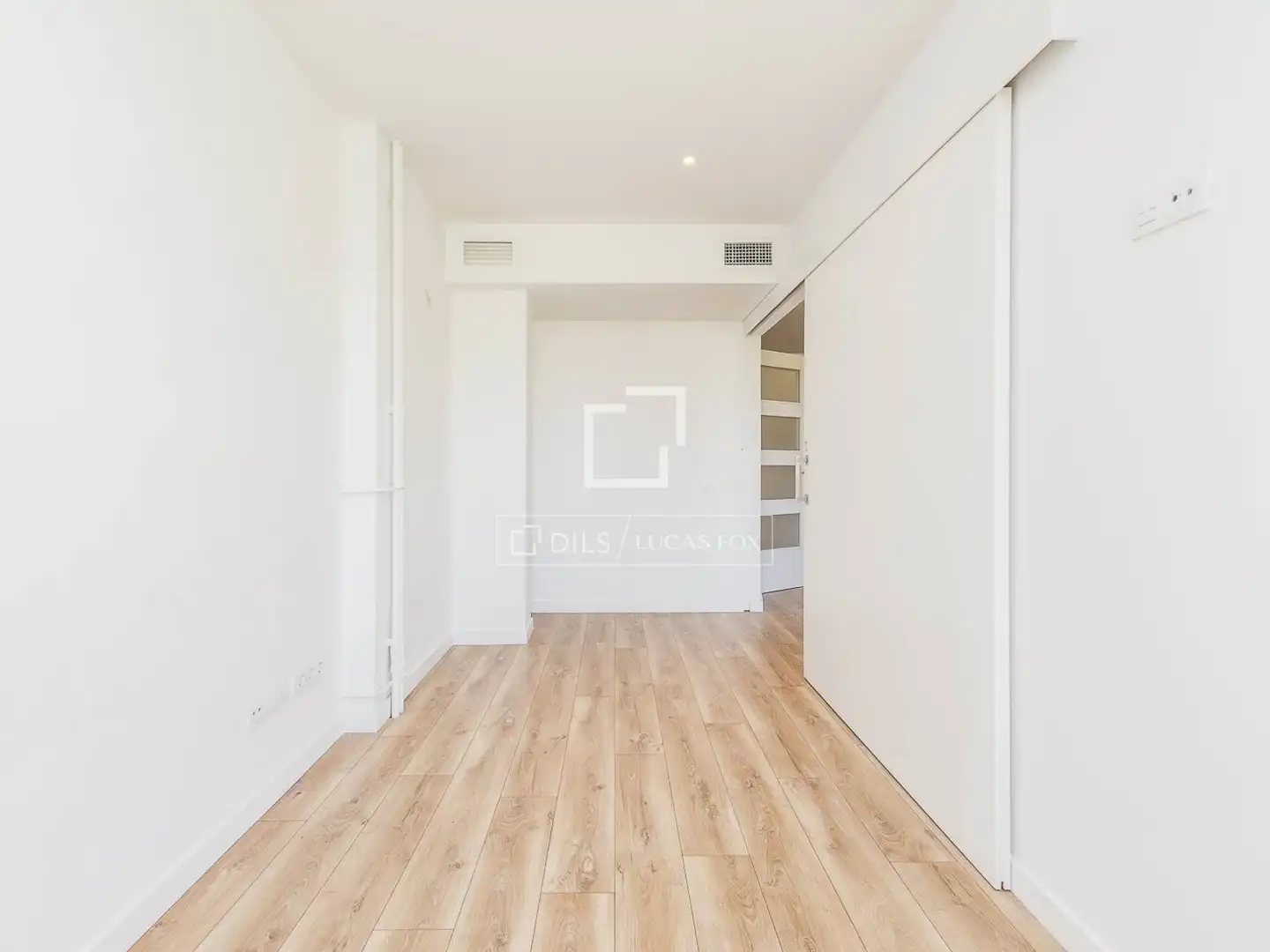 Habitación de Piso en venta en Barcelona con Aire acondicionado y Calefacción