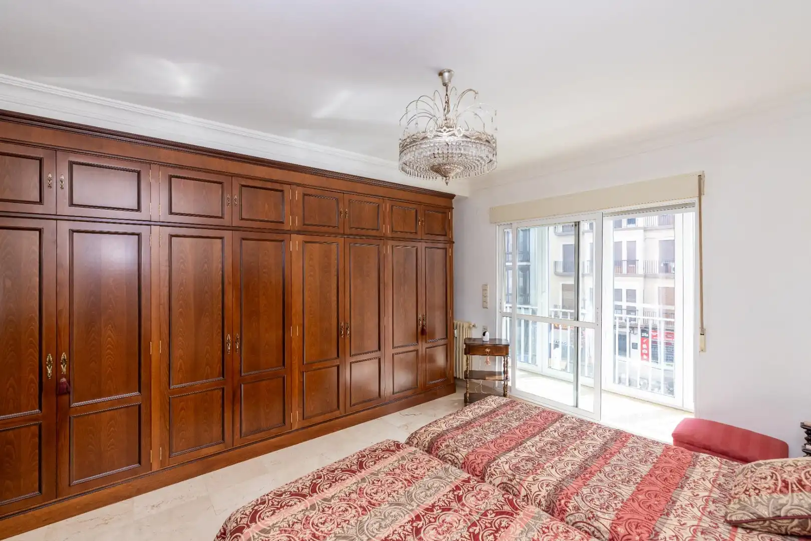 Bedroom of Flat for rent in Granada  with Air Conditioner, Furnished and Balcony