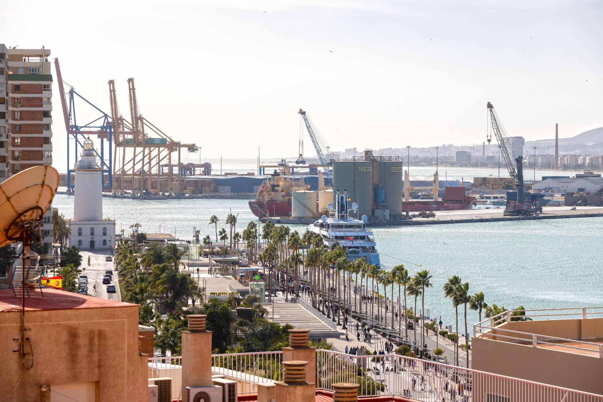 Exterior view of Flat for sale in Málaga Capital  with Air Conditioner, Heating and Terrace