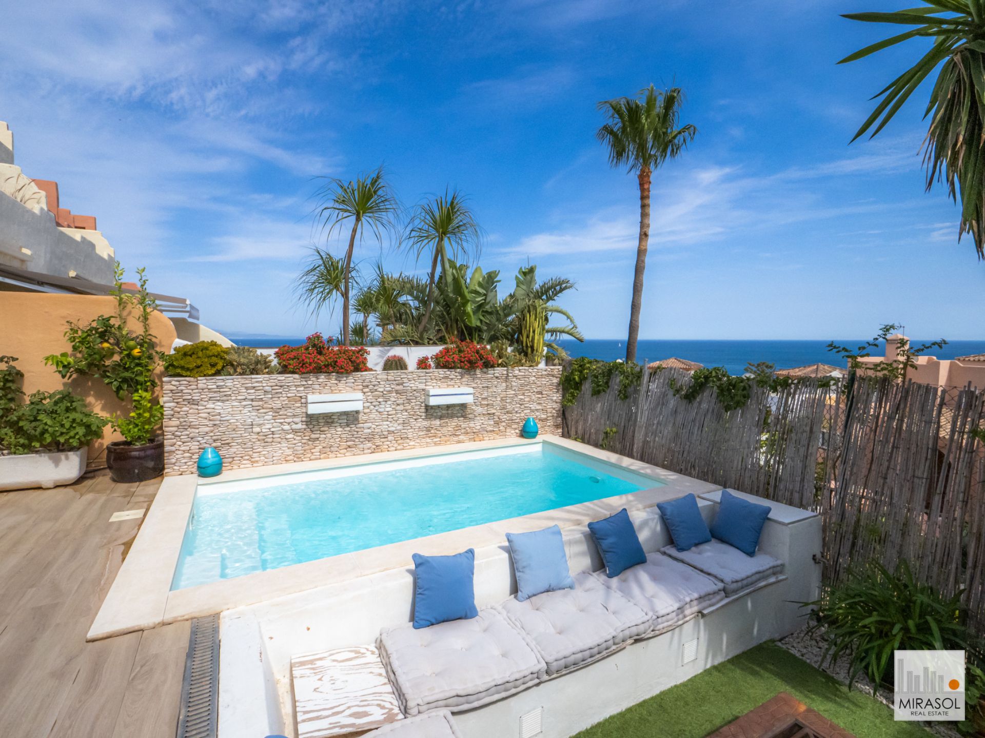 Single-family semi-detached for sale in Bahía de Casares, Casares