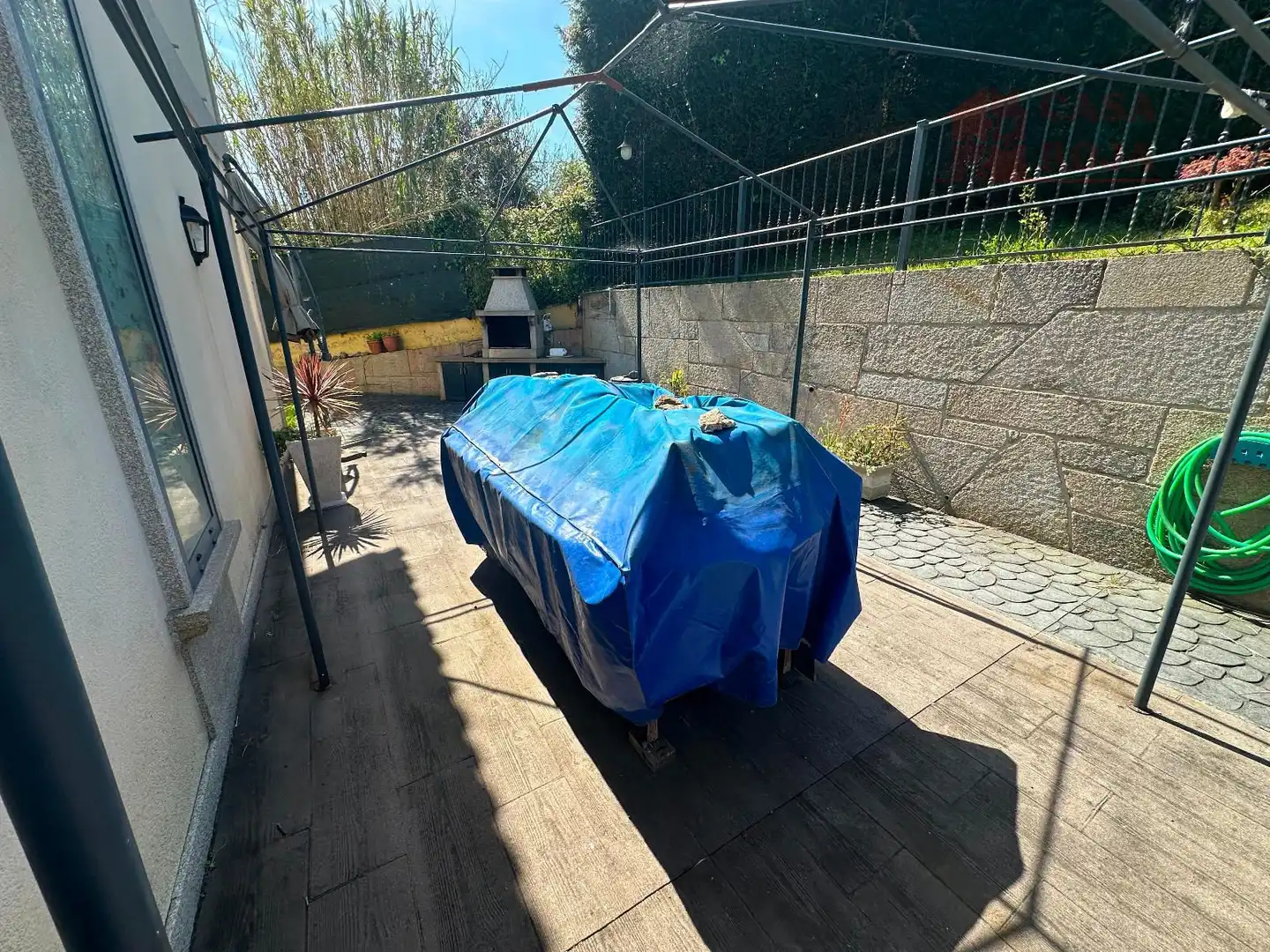 Jardí de Casa o xalet en venda en Cangas  amb Calefacció, Terrassa i Traster