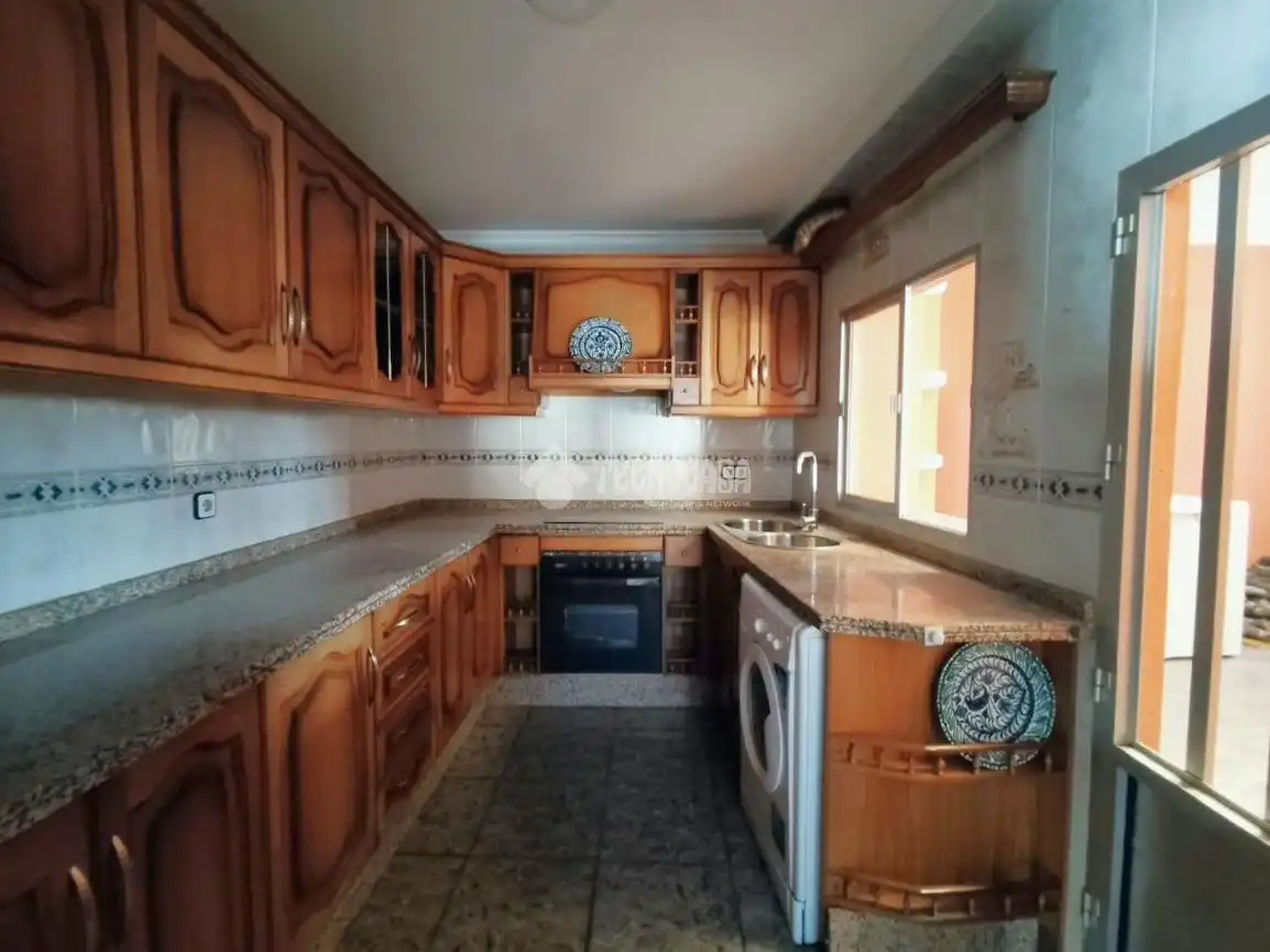 Cocina de Casa adosada en venta en Guadix