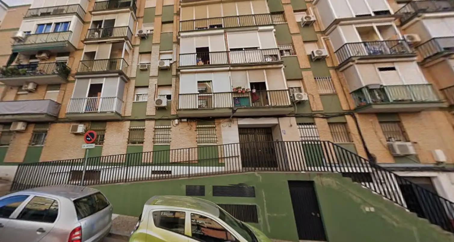 Vista exterior de Pis en venda en San Juan de Aznalfarache