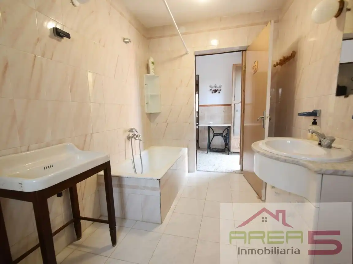 Chalet con piscina en venta en Oeste, imagen 17