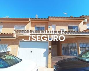 Vista exterior de Casa o xalet de lloguer en Esquivias amb Aire condicionat