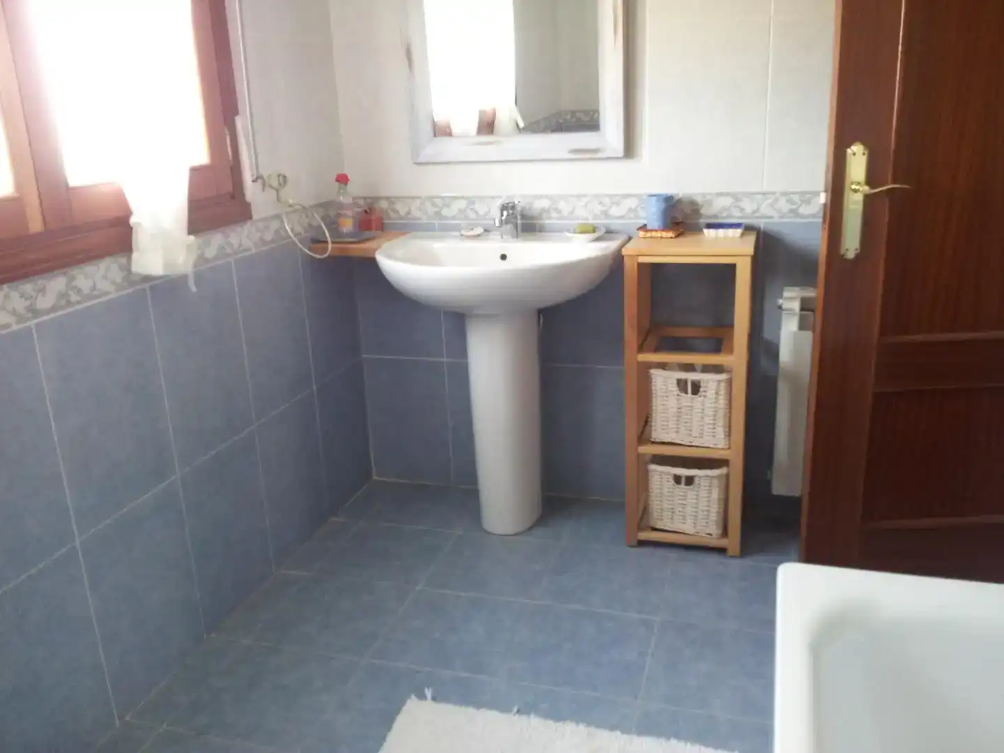 Bany de Casa o xalet en venda en Frías amb Jardí privat, Traster i Moblat