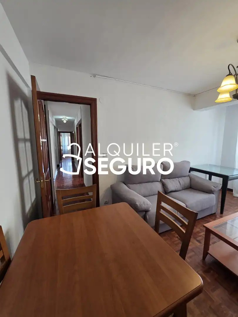 Sala de estar de Piso de alquiler en Burgos con Calefacción, Terraza y Amueblado