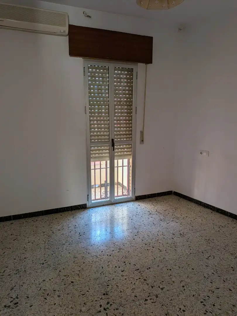 Gebäude zum Verkauf in Dos Hermanas