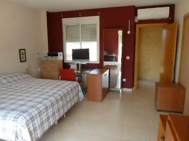 Dormitori de Casa o xalet en venda en Les Alqueries / Alquerías del Niño Perdido amb Aire condicionat i Balcó