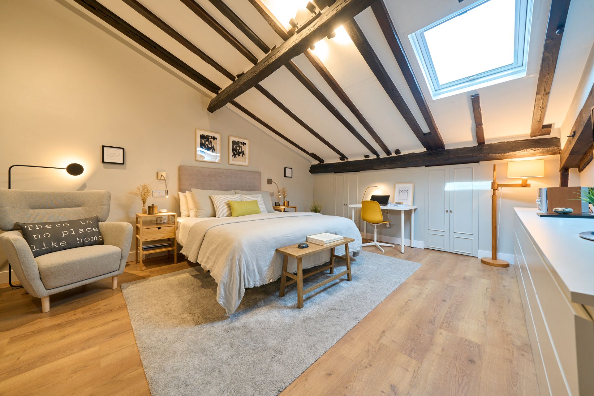 Bedroom of Attic for sale in Vitoria - Gasteiz  with Air Conditioner, Heating and Storage room