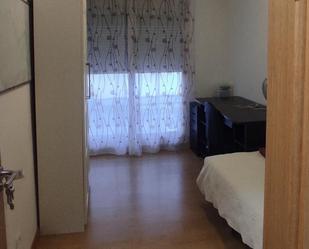 Bedroom of Apartment to share in  Madrid Capital  with Air Conditioner