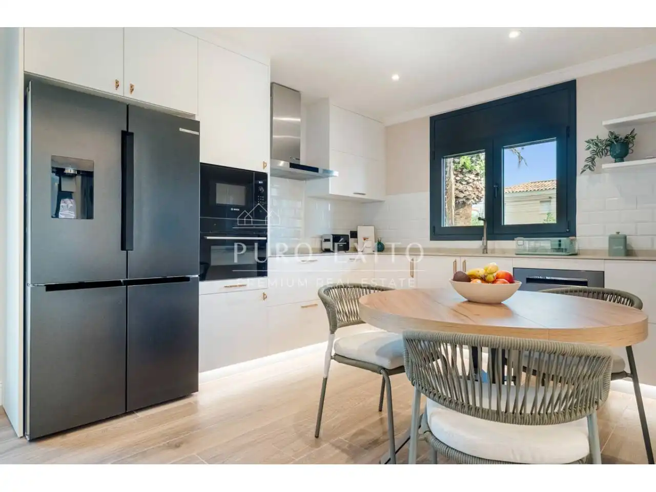 Kitchen of Houses for sale in Cambrils  with Air Conditioner, Private garden and Parquet flooring