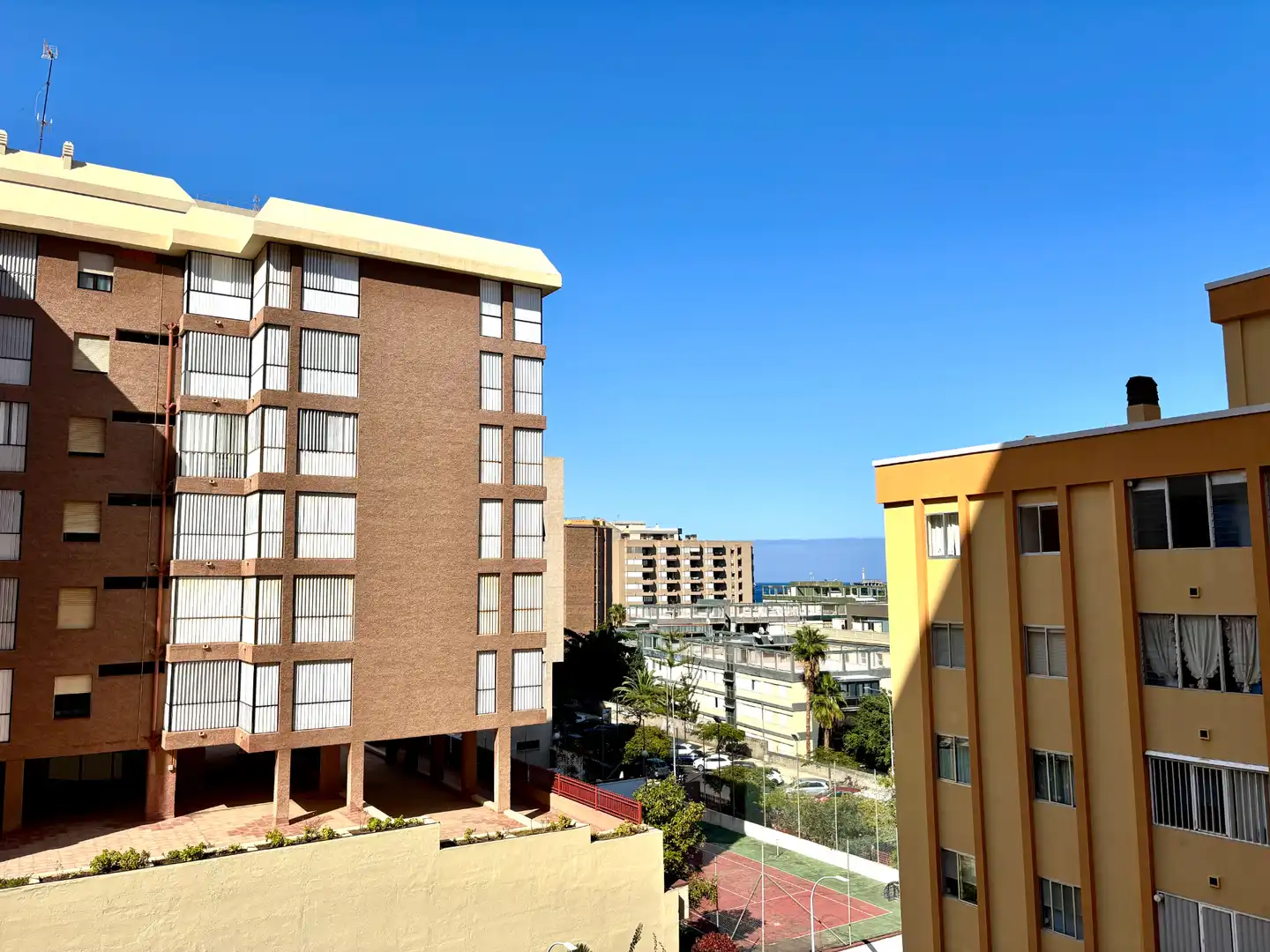 Vista exterior de Piso en venta en Santa Cruz de Tenerife con Terraza y Amueblado