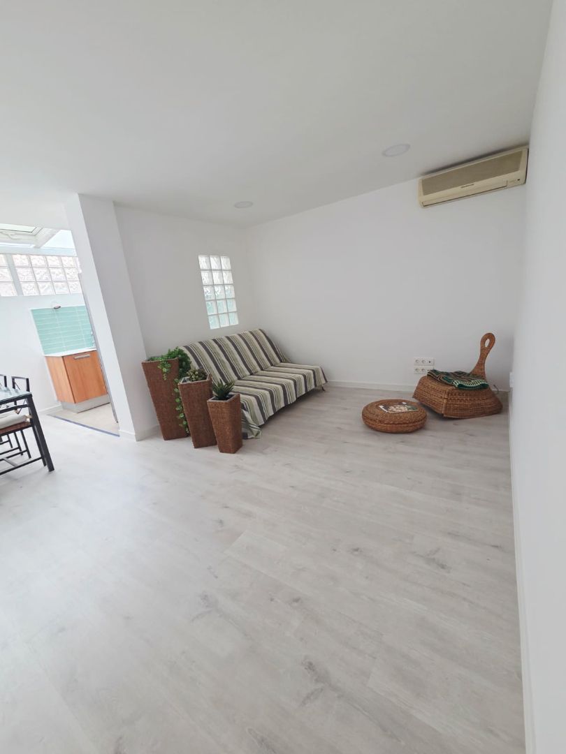 Flat for sale in Cerdanyola del Vallès  with Parquet flooring, Oven and Washing machine