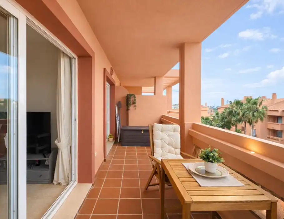 Piso con terraza en venta en El Faro de Calaburra - Chaparral, imagen 3
